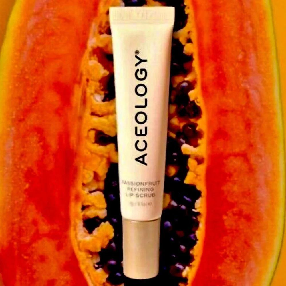 ACEOLOGY PASSIONFRUIT REFINING LIP SCRUB, PLUMPER, & DE-WRINKLER